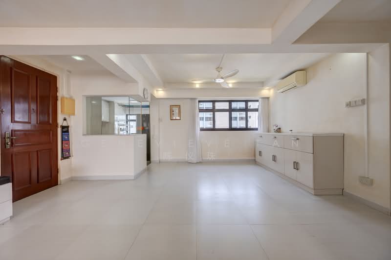 715 Bedok Reservoir Road, 715 Bedok Reservoir Road, 3 Bedrooms, 1,302 sqft, HDB Flat For Sale, by Genevieve Tan 陈仪珠, 500141447 - Living Room - PropertyGuru.com.sg
