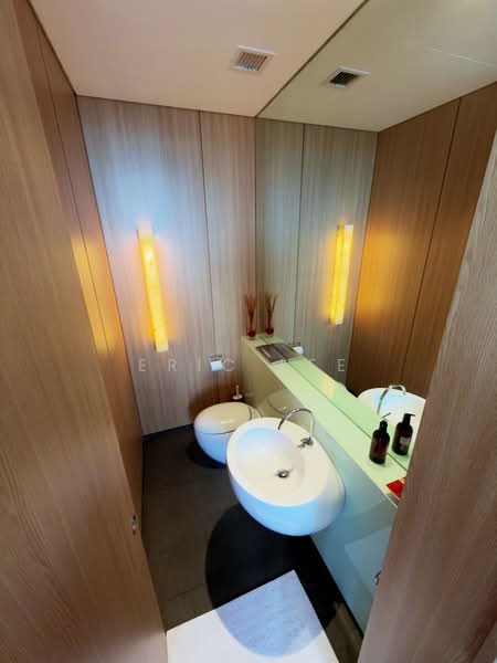 The Boulevard Residence, 6 Cuscaden Walk, 3 Bedrooms, 2,034 sqft, Condominium For Sale, by Eric Lee, 500141450 - Bathroom - PropertyGuru.com.sg