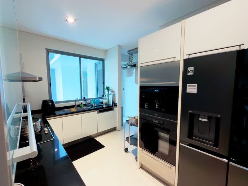 The Boulevard Residence, 6 Cuscaden Walk, 3 Bedrooms, 2,034 sqft, Condominium For Sale, by Eric Lee, 500141450 - Kitchen - PropertyGuru.com.sg