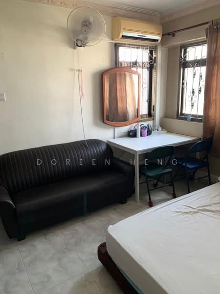 275D Jurong West Street 25, 275D Jurong West Street 25, 2 Bedrooms, 968 sqft, HDB Flat For Rent, by Doreen Heng, 500141476 - Living Room - PropertyGuru.com.sg