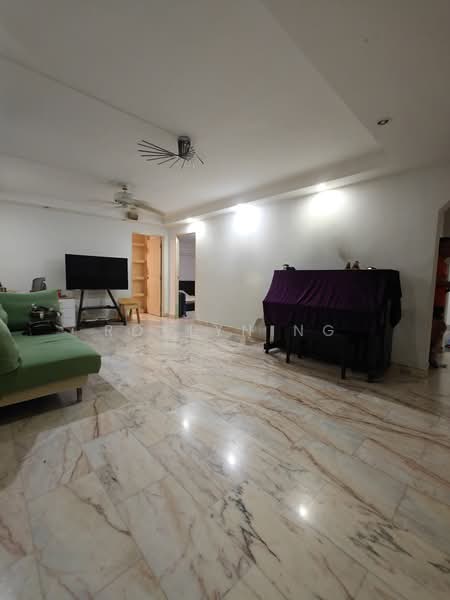 231 Yishun Street 21, 231 Yishun Street 21, 3 Bedrooms, 1,055 sqft, HDB Flat For Sale, by Roslyn Ng, 500141526 - Living Room - PropertyGuru.com.sg