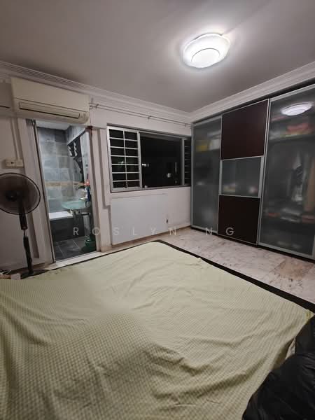 231 Yishun Street 21, 231 Yishun Street 21, 3 Bedrooms, 1,055 sqft, HDB Flat For Sale, by Roslyn Ng, 500141526 - Master Bedroom - PropertyGuru.com.sg