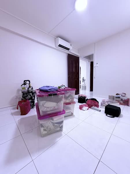100 Bedok North Avenue 4, 100 Bedok North Avenue 4, Room Rental, 100 sqft, HDB Flat For Rent, by Rashid Salim, 500141547 - Interior - PropertyGuru.com.sg