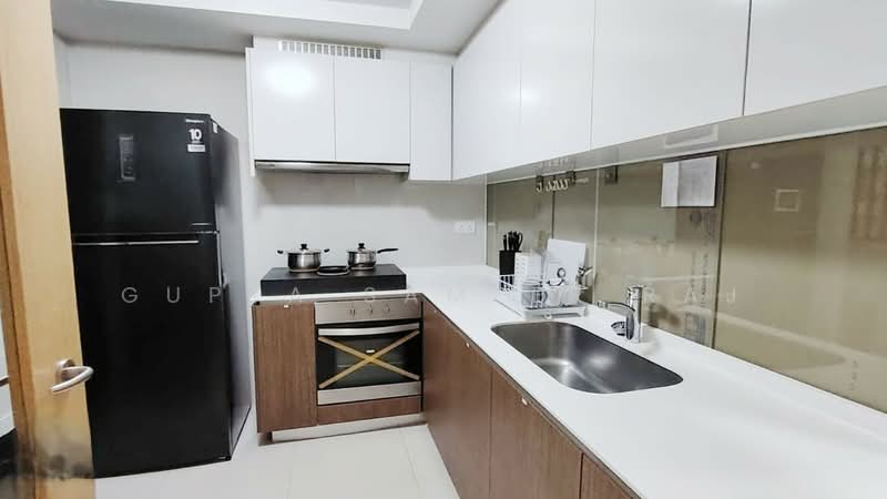The Lakefront Residences, 42 Lakeside Drive, Room Rental, 150 sqft, Condominium For Rent, by Gupta Sameer Raj, 500141550 - Kitchen - PropertyGuru.com.sg