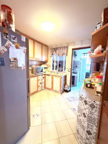 Park Villas, 20 Park Villas Terrace, Ang Mo Kio / Bishan / Thomson, 5 Bedrooms, 3,462 sqft, Terraced House For Sale, by Charlyn Lim, 500141565 - Kitchen - PropertyGuru.com.sg