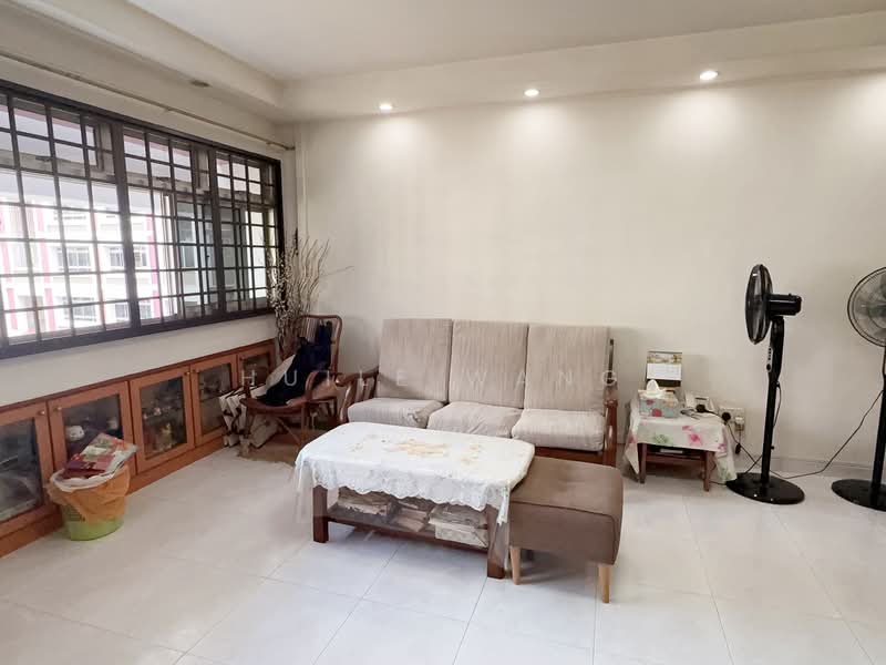 760 Choa Chu Kang North 5, 760 Choa Chu Kang North 5, 3 Bedrooms, 1,356 sqft, HDB Flat For Sale, by Huile Wang, 500141578 - Living Room - PropertyGuru.com.sg