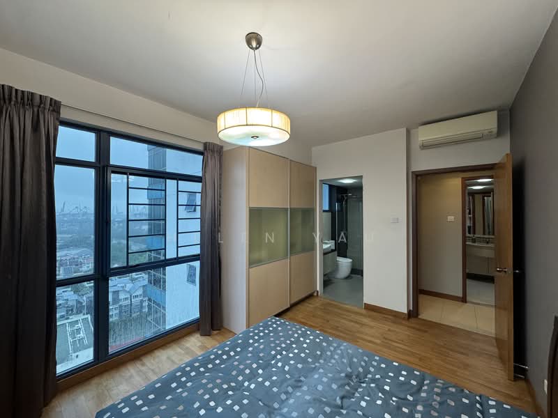 Blue Horizon, 21 West Coast Crescent, 2 Bedrooms, 958 sqft, Condominium For Rent, by Helen Yau, 500141581 - Bedroom - PropertyGuru.com.sg
