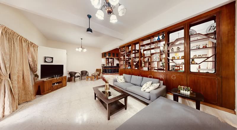 2-storey 6 bedrooms Nostagic Semi-D with natural basement near Serangoon MRT, Nex & Maris Stella & P, Semi-D with natural basement near Serangoon MRT, Nex & Maris Stella & PLMGS, 6 Bedrooms, 3,110 sqft, Semi-Detached House For Sale, by William Hong, 500141590 - Living Room - PropertyGuru.com.sg