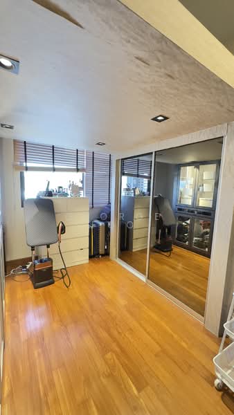 The Hillier, 6 Hillview Rise, 2 Bedrooms, 818 sqft, Condominium For Sale, by George Foo, 500141604 - Interior - PropertyGuru.com.sg