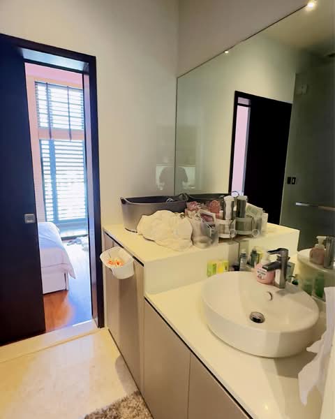 The Hillier, 6 Hillview Rise, 2 Bedrooms, 818 sqft, Condominium For Sale, by George Foo, 500141604 - Bathroom - PropertyGuru.com.sg
