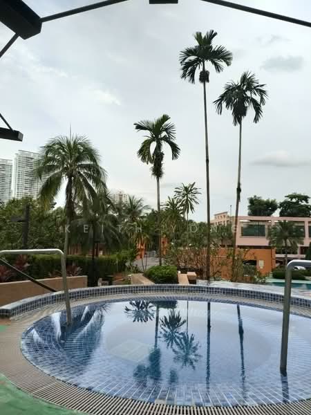 Seasons View, 7 Pemimpin Drive, 3 Bedrooms, 1,152 sqft, Condominium For Sale, by Keith Yong, 500141610 - Pool - PropertyGuru.com.sg
