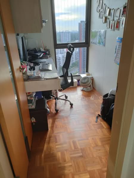 Seasons View, 7 Pemimpin Drive, 3 Bedrooms, 1,152 sqft, Condominium For Sale, by Keith Yong, 500141610 - Study - PropertyGuru.com.sg