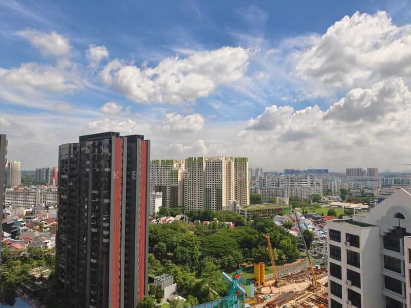 Seasons View, 7 Pemimpin Drive, 3 Bedrooms, 1,152 sqft, Condominium For Sale, by Keith Yong, 500141610 - PropertyGuru.com.sg