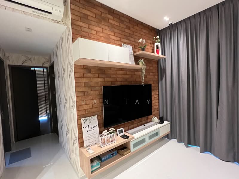 Casa Al Mare, 75 Jalan Loyang Besar, 2 Bedrooms, 775 sqft, Apartment For Sale, by Dan Tay, 500141616 - Living Room - PropertyGuru.com.sg