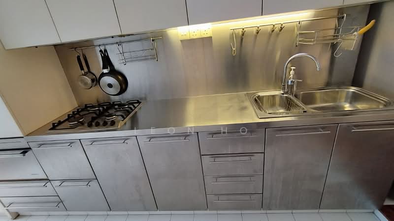 420 Bedok North Street 1, 420 Bedok North Street 1, 1 Bedroom, 883 sqft, HDB Flat For Sale, by Leon Ho, 500141617 - Stainless steel kitchen cabinet - PropertyGuru.com.sg