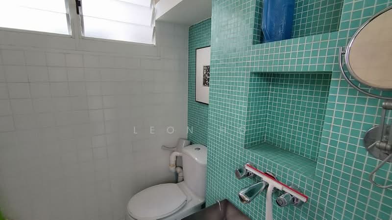 420 Bedok North Street 1, 420 Bedok North Street 1, 1 Bedroom, 883 sqft, HDB Flat For Sale, by Leon Ho, 500141617 - Common Bathroom - PropertyGuru.com.sg