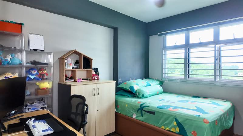 461D Bukit Batok West Avenue 8, 461D Bukit Batok West Avenue 8, 3 Bedrooms, 1,001 sqft, HDB Flat For Sale, by Jerez Amsyar, 500141639 - Bedroom - PropertyGuru.com.sg