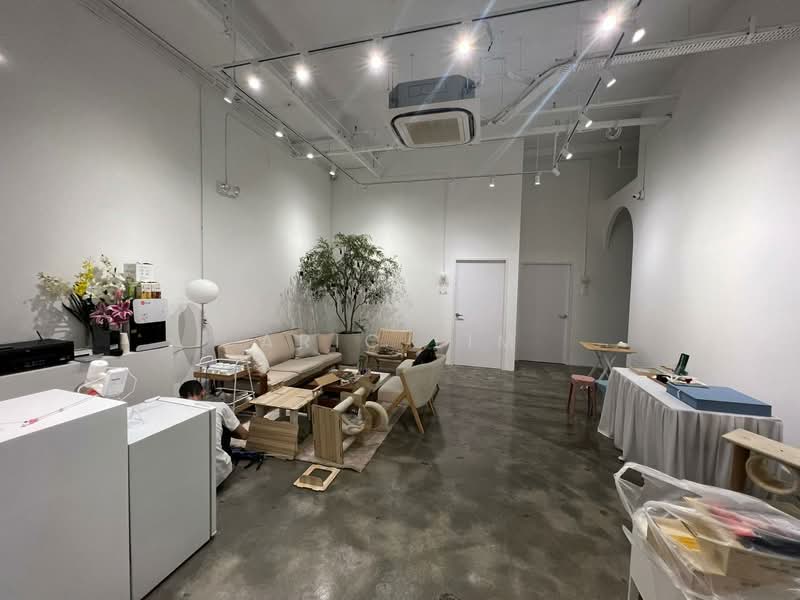 Toh Guan Centre, 21 Toh Guan Road East, 4,112 sqft, Factory / Workshop (B2) For Sale, by Aric Lim, 500141640 - Living Room - CommercialGuru.com.sg