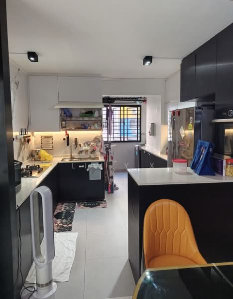 979 Jurong West Street 93, 979 Jurong West Street 93, 3 Bedrooms, 1,130 sqft, HDB Flat For Sale, by Lim Y X, 500141649 - Kitchen - PropertyGuru.com.sg