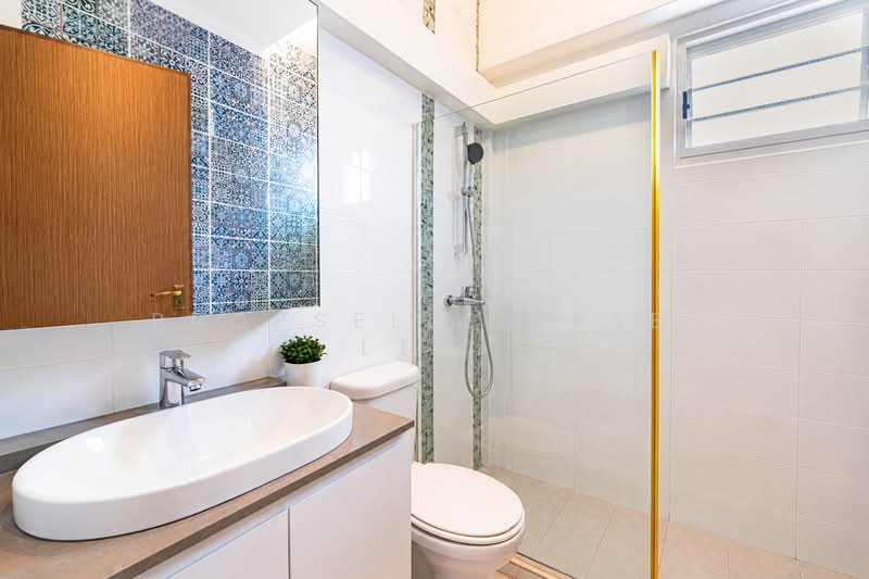 279B Sengkang East Avenue, 279B Sengkang East Avenue, 3 Bedrooms, 1,206 sqft, HDB Flat For Sale, by Khai Yuen Hong, 500141653 - Bathroom - PropertyGuru.com.sg