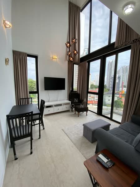 Fulcrum, 33 Fort Road, 2 Bedrooms, 1,055 sqft, Condominium For Sale, by Fiona Choong, 500141660 - Living Room - PropertyGuru.com.sg