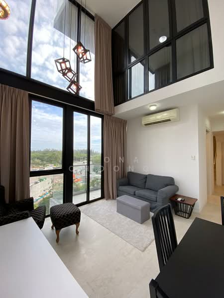 Fulcrum, 33 Fort Road, 2 Bedrooms, 1,055 sqft, Condominium For Sale, by Fiona Choong, 500141660 - Living Room - PropertyGuru.com.sg