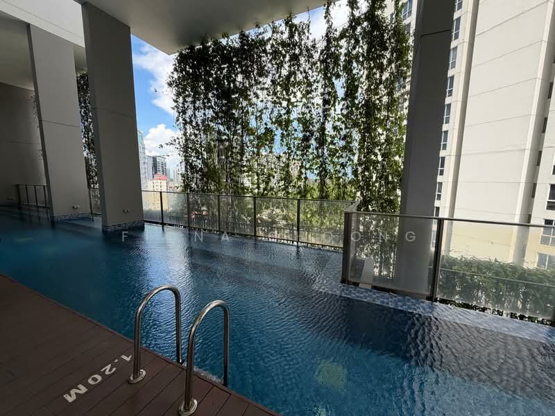 Fulcrum, 33 Fort Road, 2 Bedrooms, 1,055 sqft, Condominium For Sale, by Fiona Choong, 500141660 - Pool - PropertyGuru.com.sg