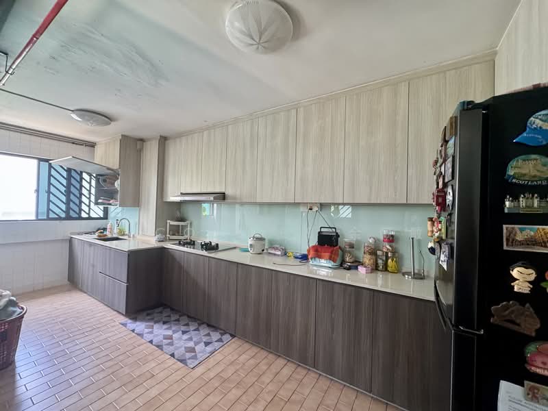 173 Woodlands Street 13, 173 Woodlands Street 13, Room Rental, 120 sqft, HDB Flat For Rent, by Nicole Ee 余佩敏, 500141664 - Kitchen - PropertyGuru.com.sg