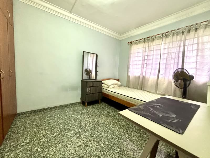 352 Ang Mo Kio Street 32, 352 Ang Mo Kio Street 32, 3 Bedrooms, 1,022 sqft, HDB Flat For Rent, by Catherine Chua, 500141669 - Bedroom - PropertyGuru.com.sg