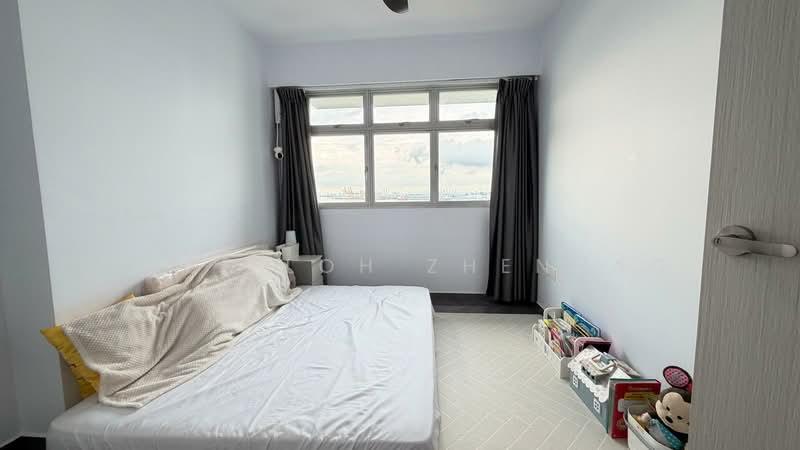 422B Northshore Dr, 422B Northshore Dr, 3 Bedrooms, 1,001 sqft, HDB Flat For Sale, by Jose Loh Zhenhao, 500141677 - Bedroom - PropertyGuru.com.sg