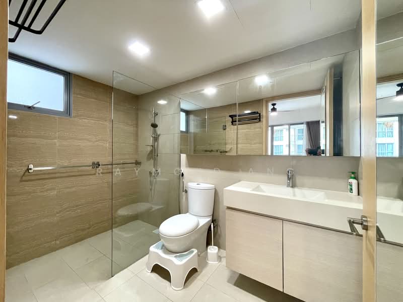 A Treasure Trove, 70 Punggol Walk, 3 Bedrooms, 1,206 sqft, Condominium For Sale, by Raymond Ang, 500141684 - Bathroom - PropertyGuru.com.sg