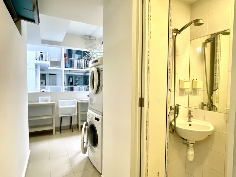 A Treasure Trove, 70 Punggol Walk, 3 Bedrooms, 1,206 sqft, Condominium For Sale, by Raymond Ang, 500141684 - Bathroom - PropertyGuru.com.sg