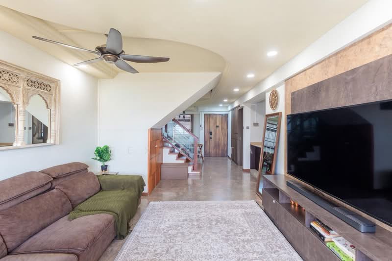 578 Hougang Avenue 4, 578 Hougang Avenue 4, 4 Bedrooms, 1,507 sqft, HDB Flat For Sale, by Dexter Tan, 500141698 - Living Room - PropertyGuru.com.sg