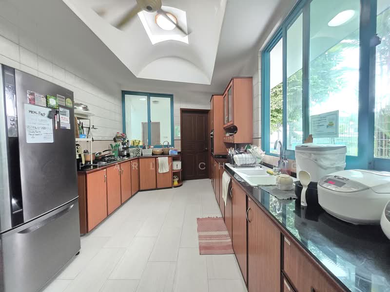 Detached House at Pasir Panjang Road, , 6 Bedrooms, 5,113 sqft, Detached House For Sale, by Pearly Cheang, 500141704 - Kitchen - PropertyGuru.com.sg