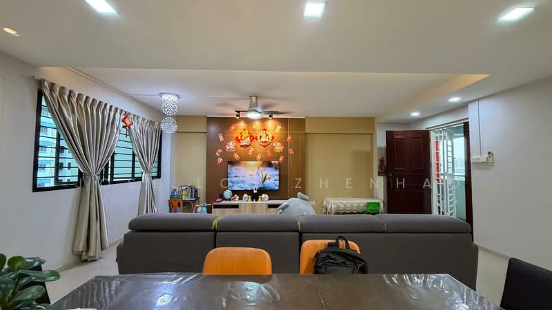 275B Jurong West Street 25, 275B Jurong West Street 25, 3 Bedrooms, 1,195 sqft, HDB Flat For Sale, by Jose Loh Zhenhao, 500141705 - Living Room - PropertyGuru.com.sg