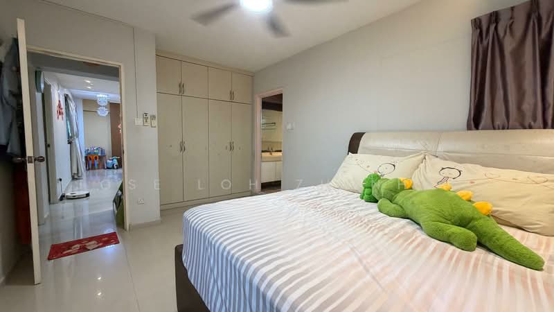 275B Jurong West Street 25, 275B Jurong West Street 25, 3 Bedrooms, 1,195 sqft, HDB Flat For Sale, by Jose Loh Zhenhao, 500141705 - Bedroom - PropertyGuru.com.sg