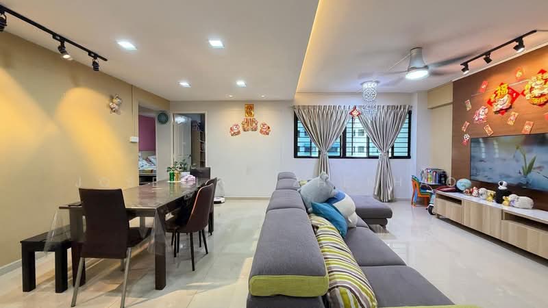 275B Jurong West Street 25, 275B Jurong West Street 25, 3 Bedrooms, 1,195 sqft, HDB Flat For Sale, by Jose Loh Zhenhao, 500141705 - Living Room - PropertyGuru.com.sg