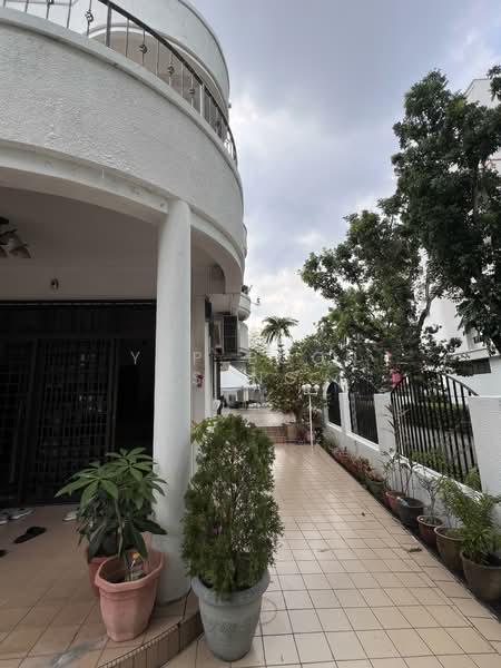 Charlton Park, Jalan Pelikat, 5 Bedrooms, 4,000 sqft, Semi-Detached House For Sale, by Yap Boon Seng, 500141712 - Exterior - PropertyGuru.com.sg