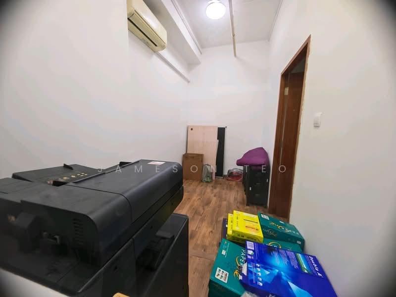 Wcega Tower, 21 Bukit Batok Crescent, 958 sqft, Light Industrial (B1) For Rent, by JAMESON TEO, 500141719 - CommercialGuru.com.sg
