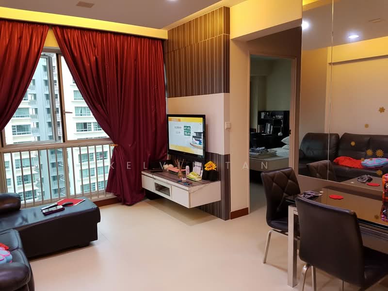 424 Clementi Avenue 1, 424 Clementi Avenue 1, 2 Bedrooms, 786 sqft, HDB Flat For Sale, by Kelvin Tan, 500141725 - Living Room - PropertyGuru.com.sg