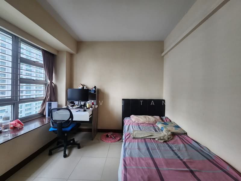 424 Clementi Avenue 1, 424 Clementi Avenue 1, 2 Bedrooms, 786 sqft, HDB Flat For Sale, by Kelvin Tan, 500141725 - Bedroom - PropertyGuru.com.sg