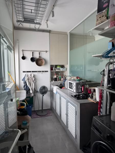 109 Clementi Street 11, 109 Clementi Street 11, Room Rental, 215 sqft, HDB Flat For Rent, by Nicholas Xavier Gan, 500141749 - Kitchen - PropertyGuru.com.sg