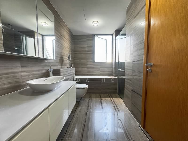 Mon Jervois, 47 Jervois Road, 3 Bedrooms, 1,475 sqft, Condominium For Rent, by Ada Ho, 500141750 - Bathroom - PropertyGuru.com.sg