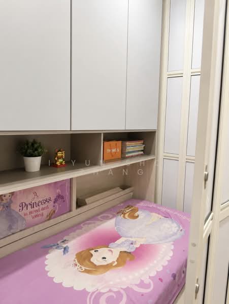 24 Chapel Close, Marine Parade MRT, East Coast, Amber Road, Still Road, Joo Chiat, 24 Chapel Close, 3 Bedrooms, 1,335 sqft, Terraced House For Rent, by Yi Yun Shone Zhang, 500141751 - Bedroom - PropertyGuru.com.sg