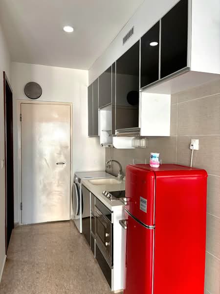 Cardiff Residence, 103 Cardiff Grove, 1 Bedroom, 409 sqft, Condominium For Sale, by Peggy Lim, 500141752 - Kitchen - PropertyGuru.com.sg
