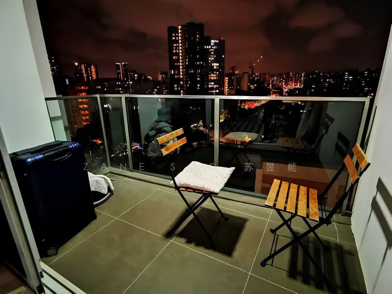 Eight Riversuites, 2 Whampoa East, 1 Bedroom, 441 sqft, Condominium For Rent, by Zane Soo 苏昱能, 500141772 - Balcony - PropertyGuru.com.sg