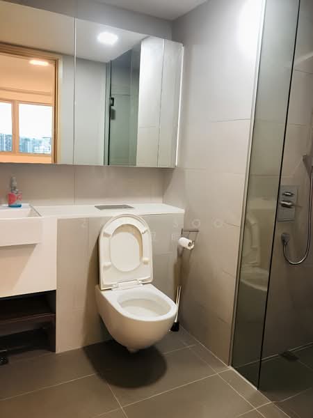 Eight Riversuites, 2 Whampoa East, 1 Bedroom, 441 sqft, Condominium For Rent, by Zane Soo 苏昱能, 500141772 - Bathroom - PropertyGuru.com.sg