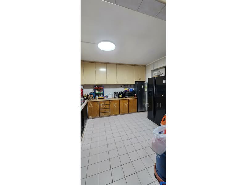 554 Serangoon North Avenue 3, 554 Serangoon North Avenue 3, 3 Bedrooms, 1,076 sqft, HDB Flat For Sale, by Jacky Oh, 500141777 - Kitchen - PropertyGuru.com.sg