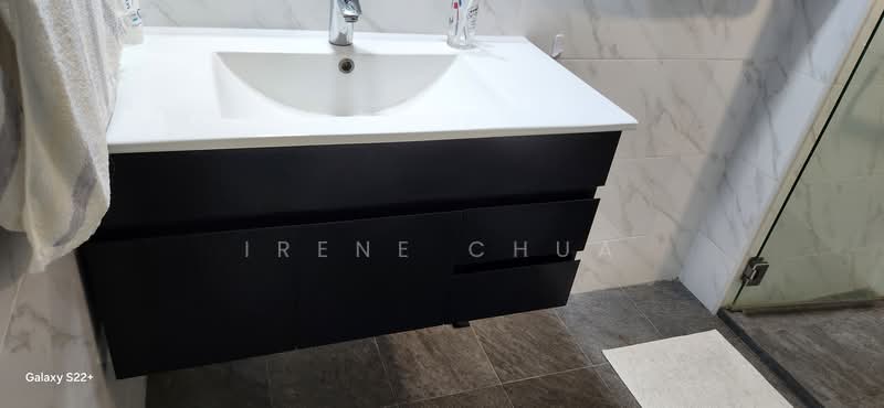 Regent Heights, 56 Bukit Batok East Avenue 5, 2 Bedrooms, 1,023 sqft, Condominium For Rent, by Irene Chua, 500141785 - Bathroom - PropertyGuru.com.sg