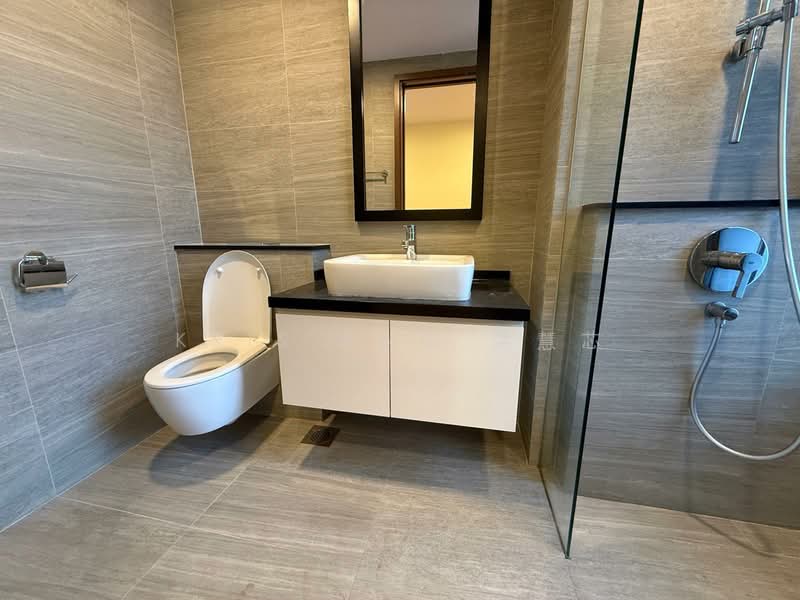 Shamrock Villas, Namly Place, 5 Bedrooms, 6,340 sqft, Detached House For Rent, by Kris Ang 洪慧芯, 500141800 - Bathroom - PropertyGuru.com.sg